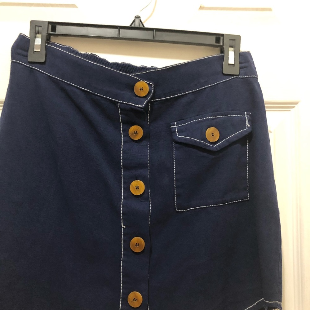 Ladies short skirt